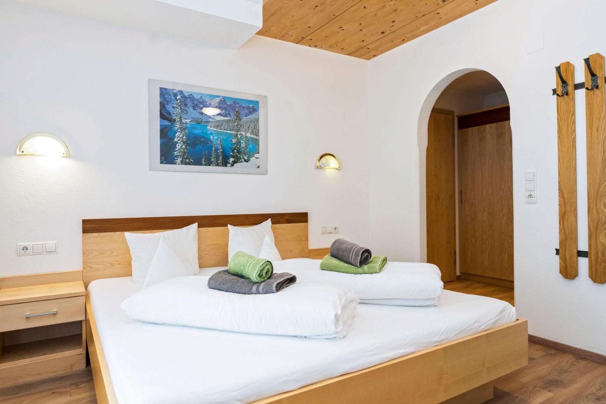 Hotel Garni Siegele - Inklusive Silvretta-Card Premium Ischgl Ngoại thất bức ảnh