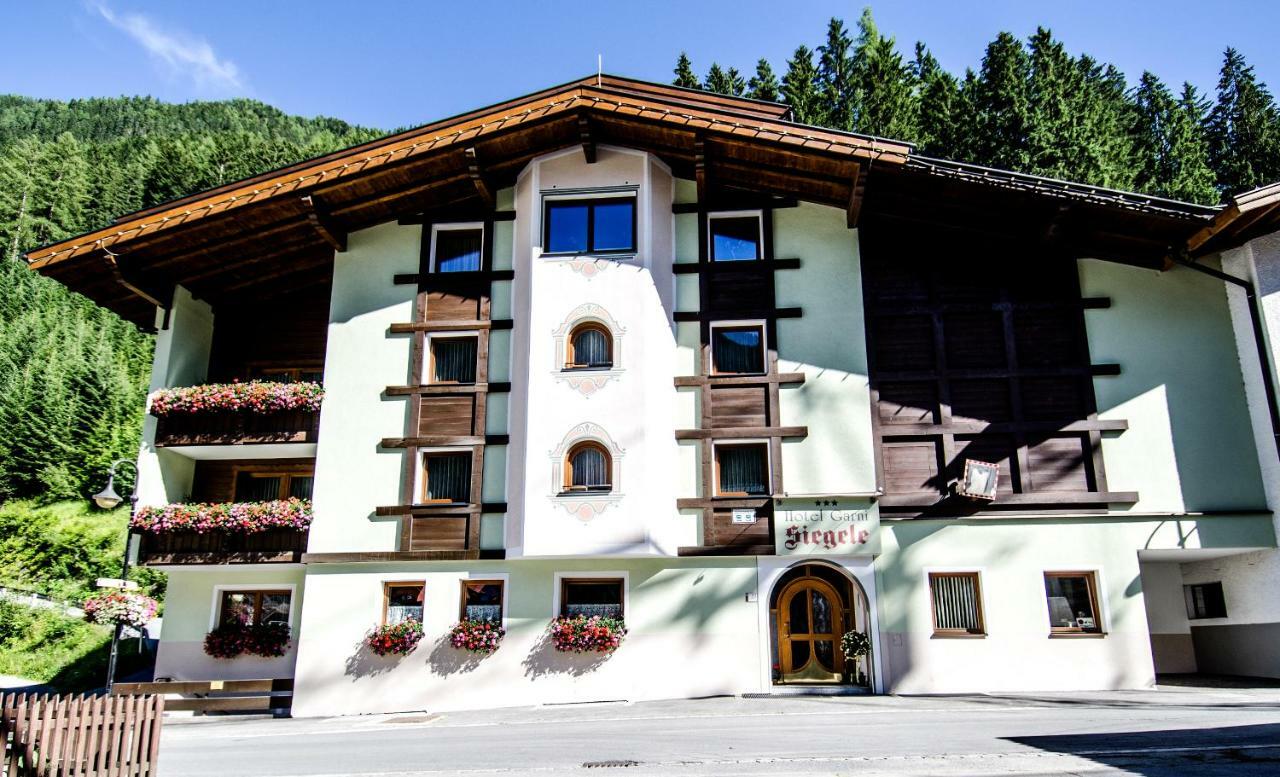Hotel Garni Siegele - Inklusive Silvretta-Card Premium Ischgl Ngoại thất bức ảnh